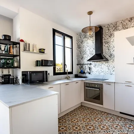 - 1 Apartment