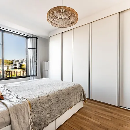 - 1 Boulogne-Billancourt
